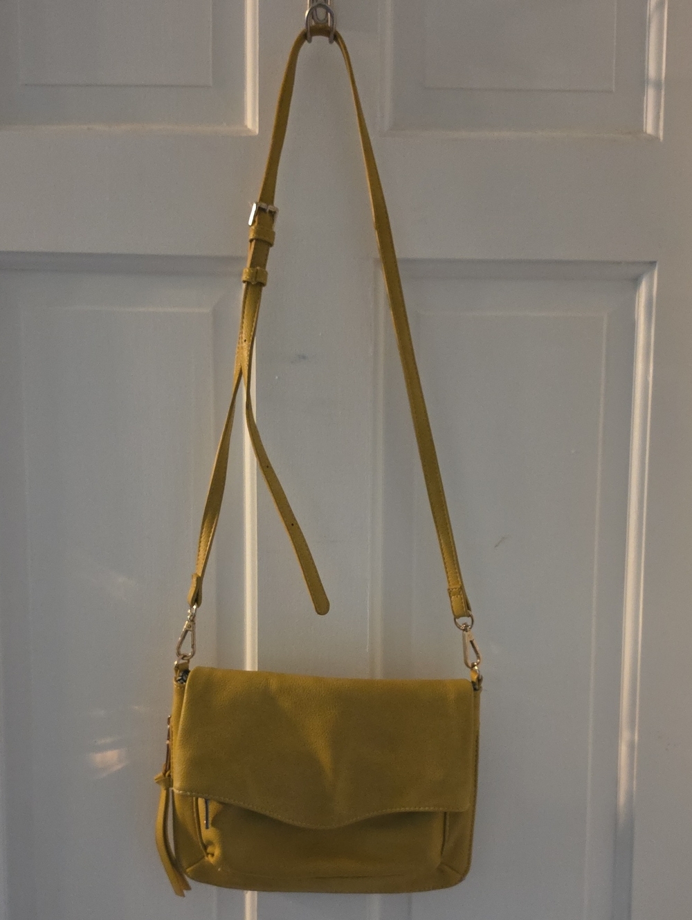 Moda Luxe Mustard Yellow Crossbody Bag with Tassel